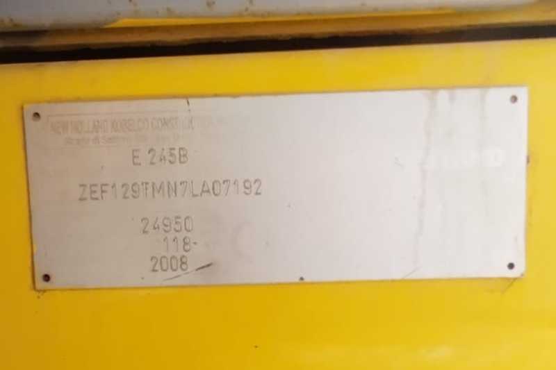 OmecoHub - Immagine NEW HOLLAND E245B